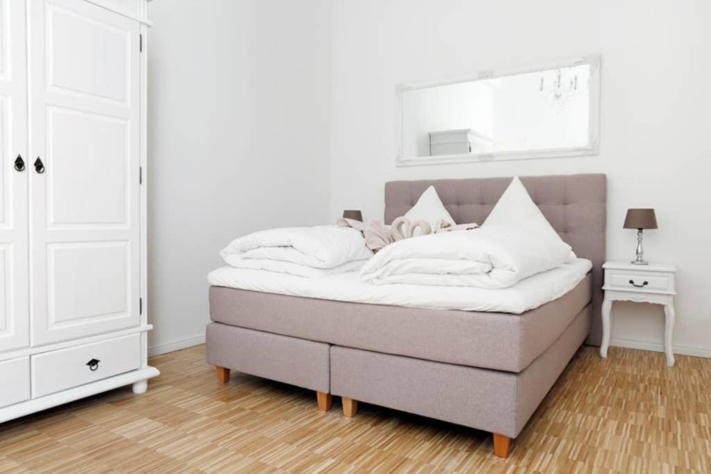 Sc 06 By Rockchair Apartments L Superhost Status L 4 Bedrooms Boxspringbeds 2 Bathrooms Balcony Elevator - Cozy Family & Business Flair Welcomes You! Berlin Exterior photo