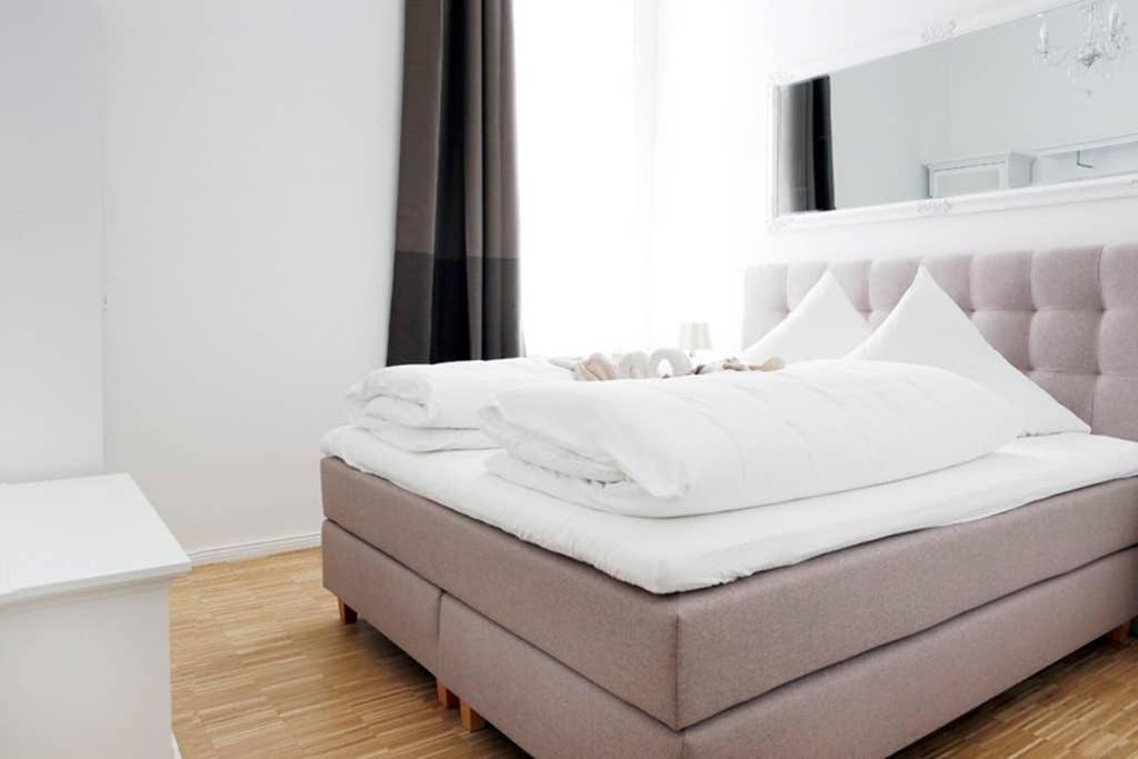 Sc 06 By Rockchair Apartments L Superhost Status L 4 Bedrooms Boxspringbeds 2 Bathrooms Balcony Elevator - Cozy Family & Business Flair Welcomes You! Berlin Exterior photo